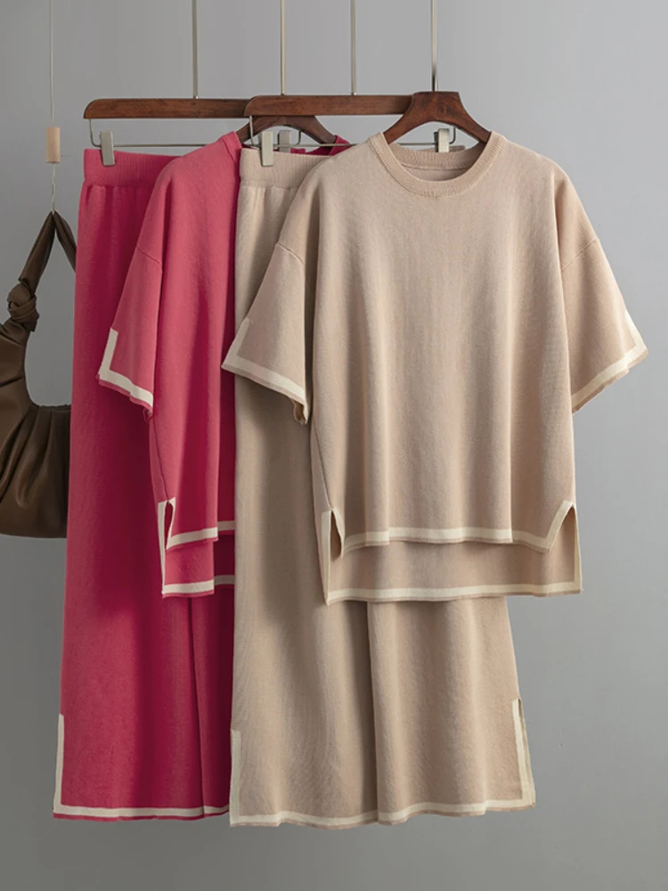 

Женский элегантный трикотажный комплект из 2 предметов, комплект из двух предметов с коротким рукавом, спортивный костюм, комплект из двух предметов с шортами для женщин