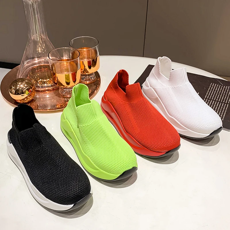 

Shallow Women Sports Platform Shoes White Female Autumn Sneakers 2022 New Stretch Fabric Round Toe Vulcanize Slip-On Flats