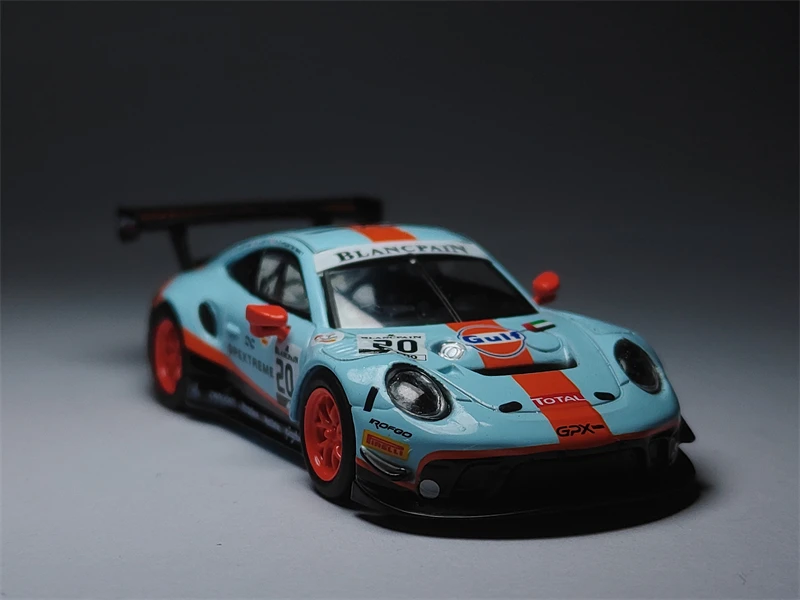 

Лимитированная коллекция моделей HeyToys Spark 1/64 911 GT3 R-GPX Racing Winner 24H Spa 2019