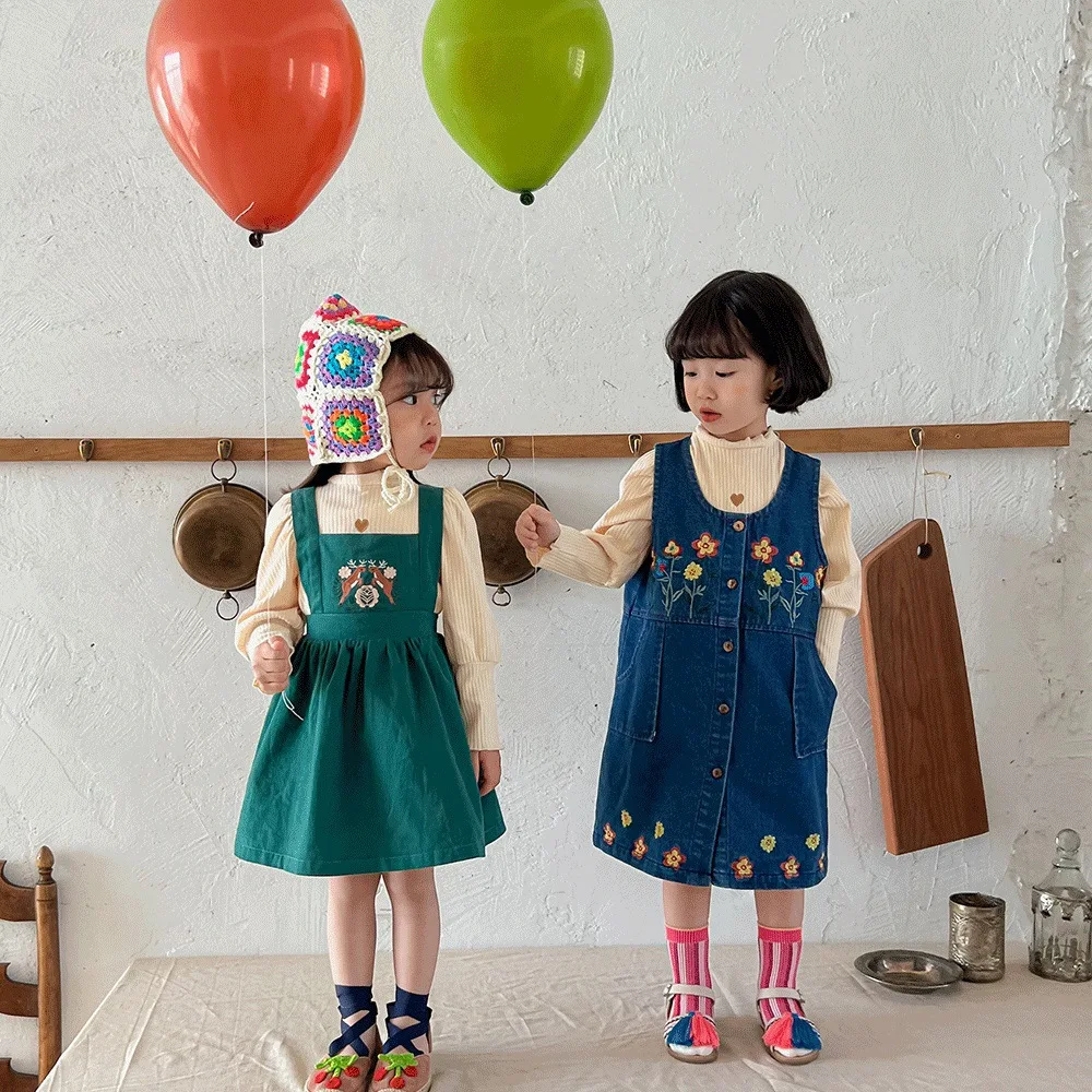 

Little Girls Spring New Clothes Sleeveless Children Denim Dress Loose Girls Strap Dress Baby Flower Embroidered Princess Dress