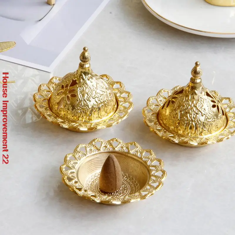 

9CM Gold Metal Incense Burner Mini Small Handheld Aroma Burner Arabian Style Home Essentials Home Decorations