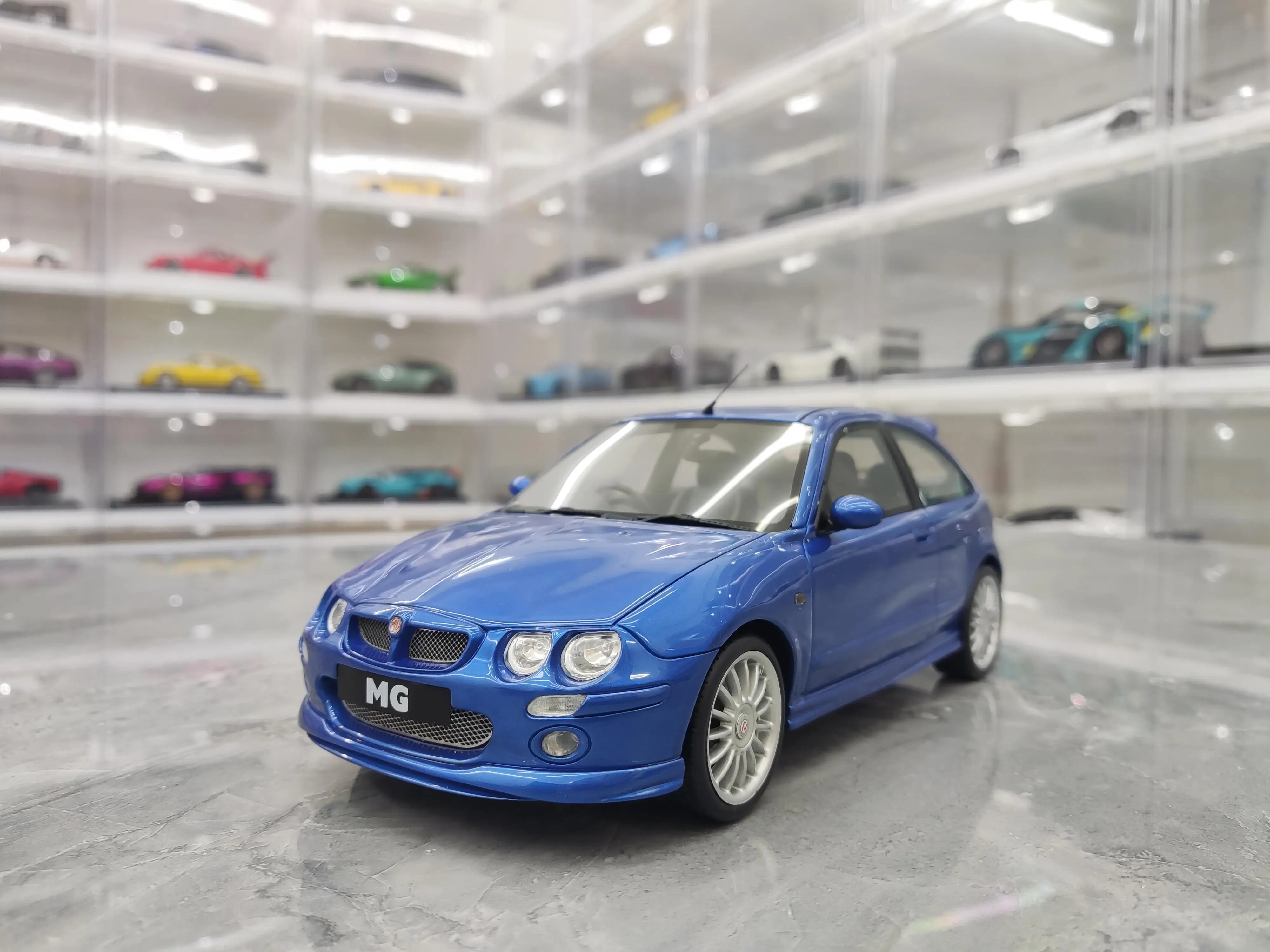 OTTO 1:18 мг 160 ZR 2001 синий ограниченный по 2000 штук имитация смолы статическая модель