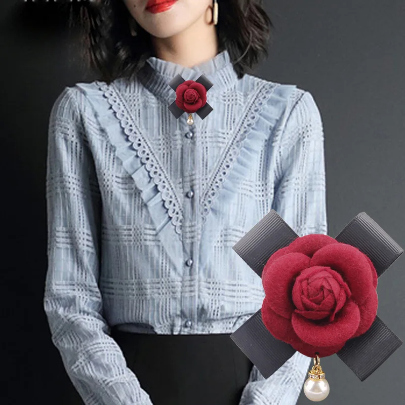 

New Bow Small Fragrance Brooch Corsage High-grade Rose Imitation Pearl Brooch Cloth Clothing Accessories H1301