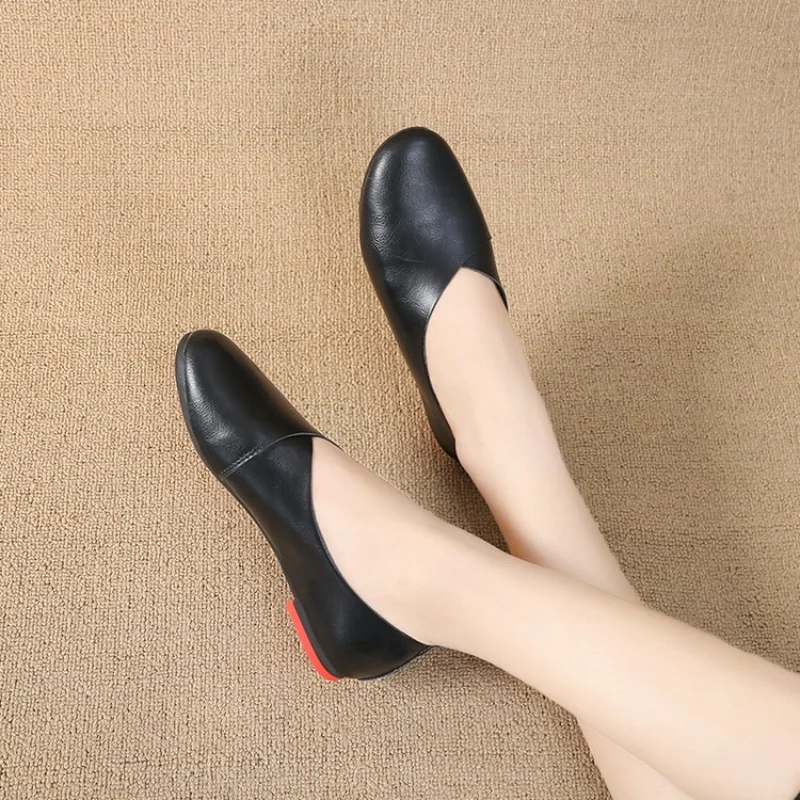 Женские лоферы из искусственной кожи Весенняя повседневная обувь женская на