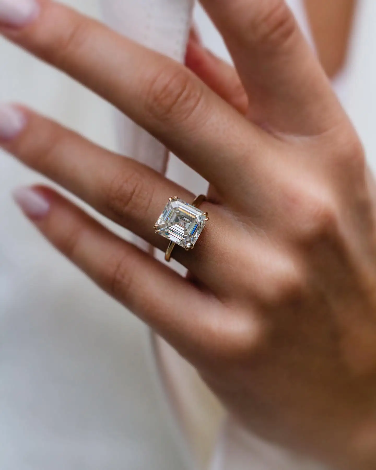 JOVOVASMILE Vintage Luxury Engagement Ring  18k Gold 6.8 Carat 11x10.25mm Old Mine Asscher Cut Women Accessory GRA Certification
