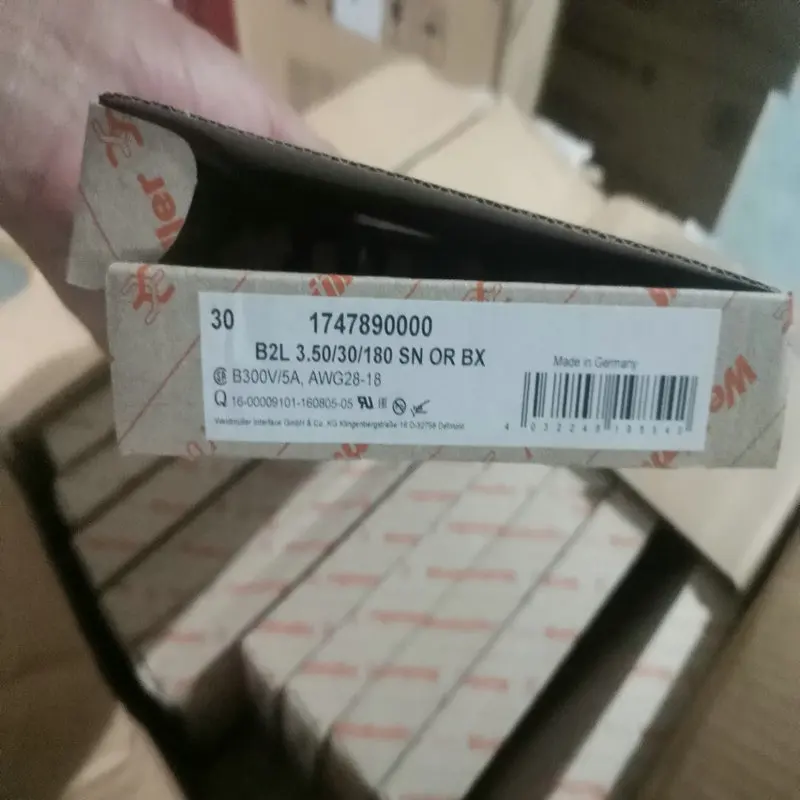 

Weidmuller original connector 1747890000