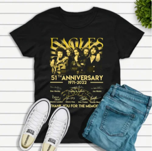 

E-agles 51th Anniversary 1971-2022 Signatures T-Shirt Black