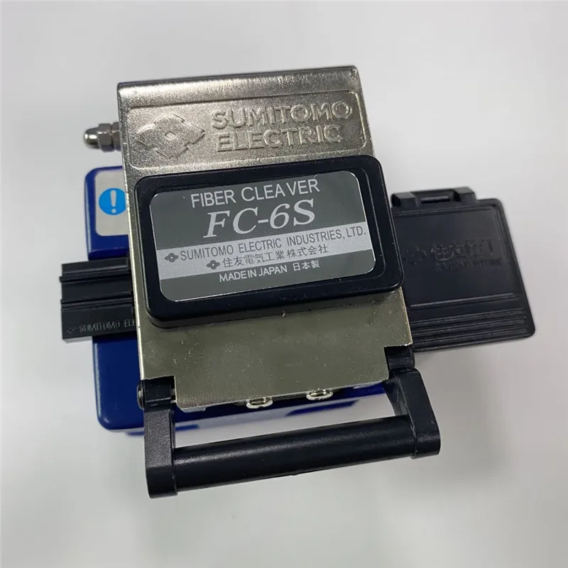 Sumitomo High Precision FC-6S Optical Fiber Cleaver with Scrap Collector FC6S FTTH Cutting Knife