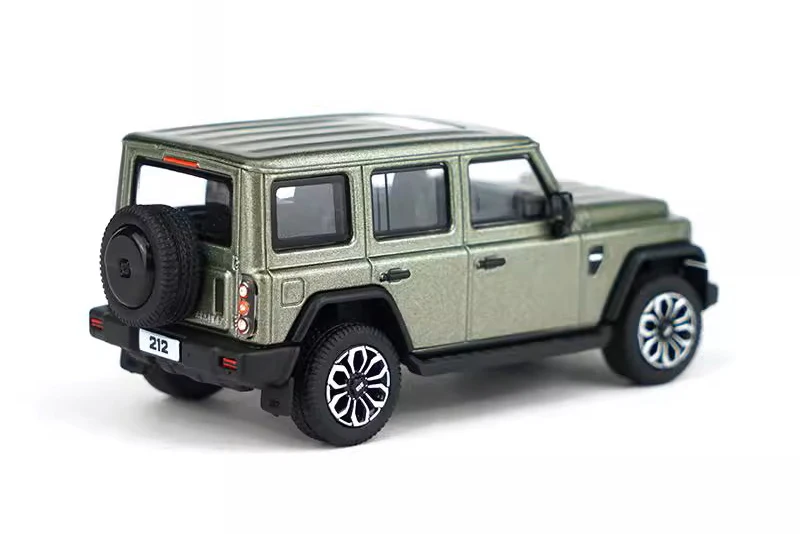 XCarToys 1:64 BEIJING BAW Новая коллекция 212 года модель автомобиля под давлением зеленого