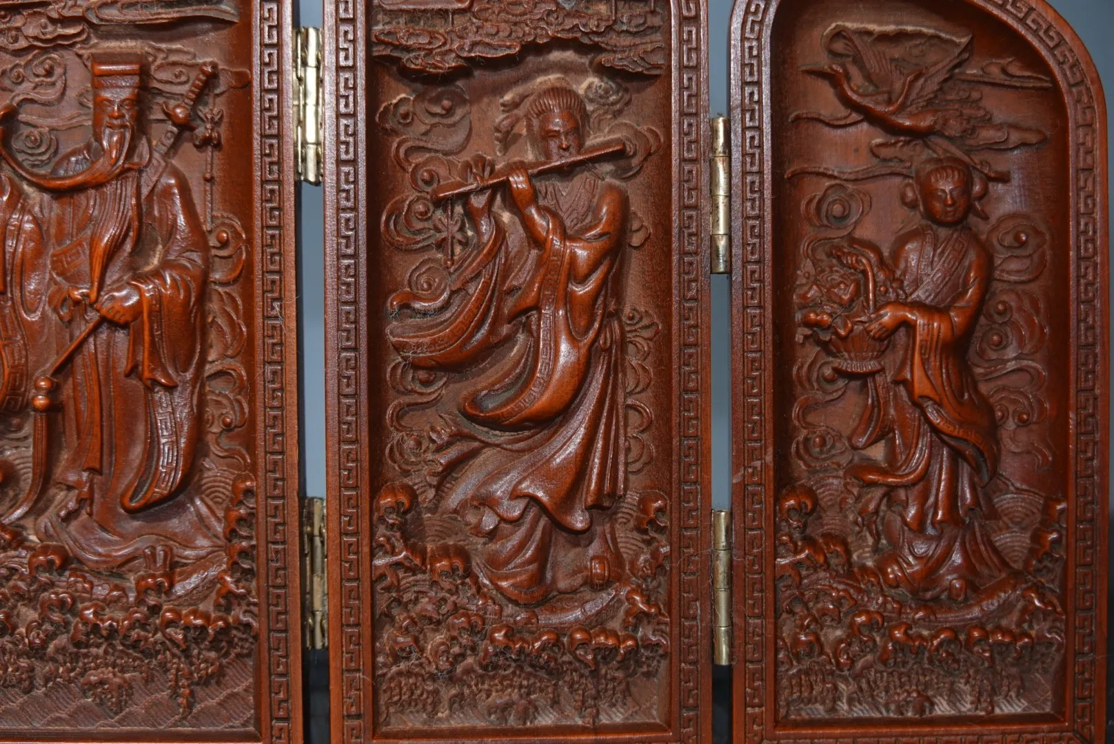 Подвеска китайская из натурального бокса Восемь Бессмертных пересекающих