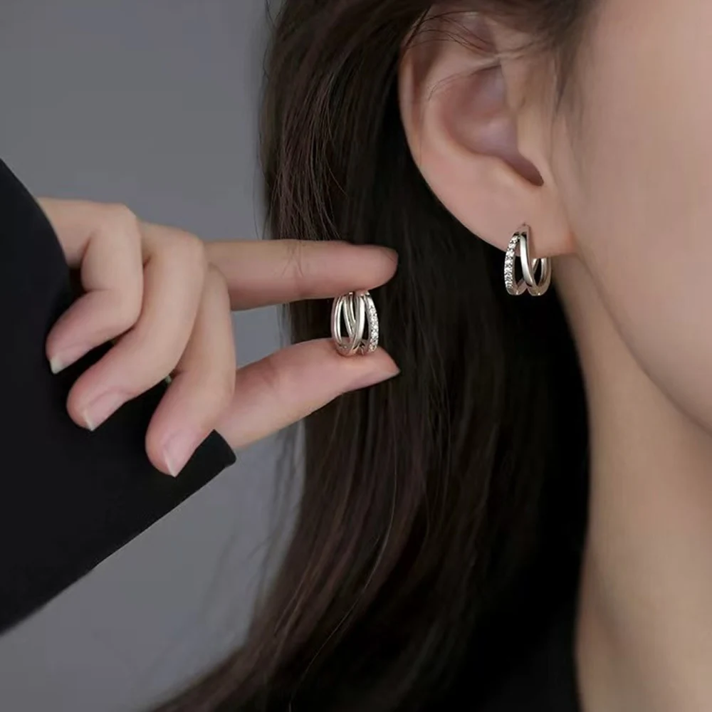 Фото Серьги-кольца из настоящего серебра 925 пробы с двойным слоем циркония для женщин, модные изысканные ювелирные изделия, нишевые аксессуары премиум-класса №3