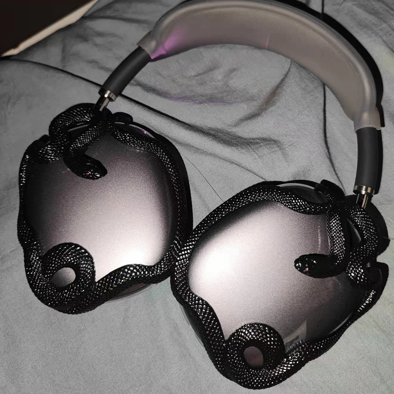 Фото Чехол для наушников серии XKSU Snake, подходит для AirPods Max, технология 3D-печати. №5