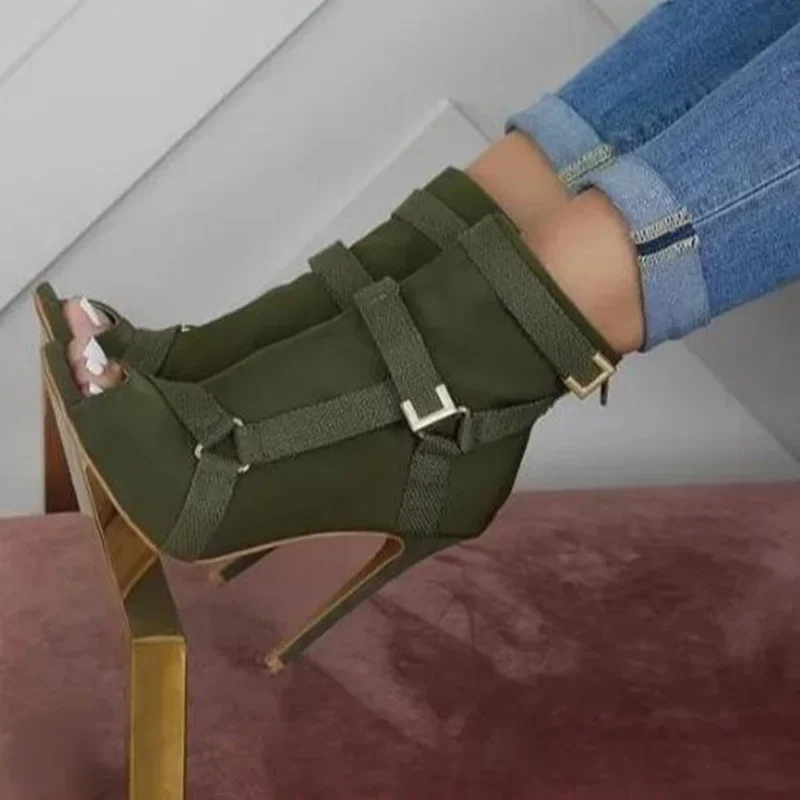 Армейские зеленые подиумные ботинки с пряжкой и ремешком носки-гладиаторы на