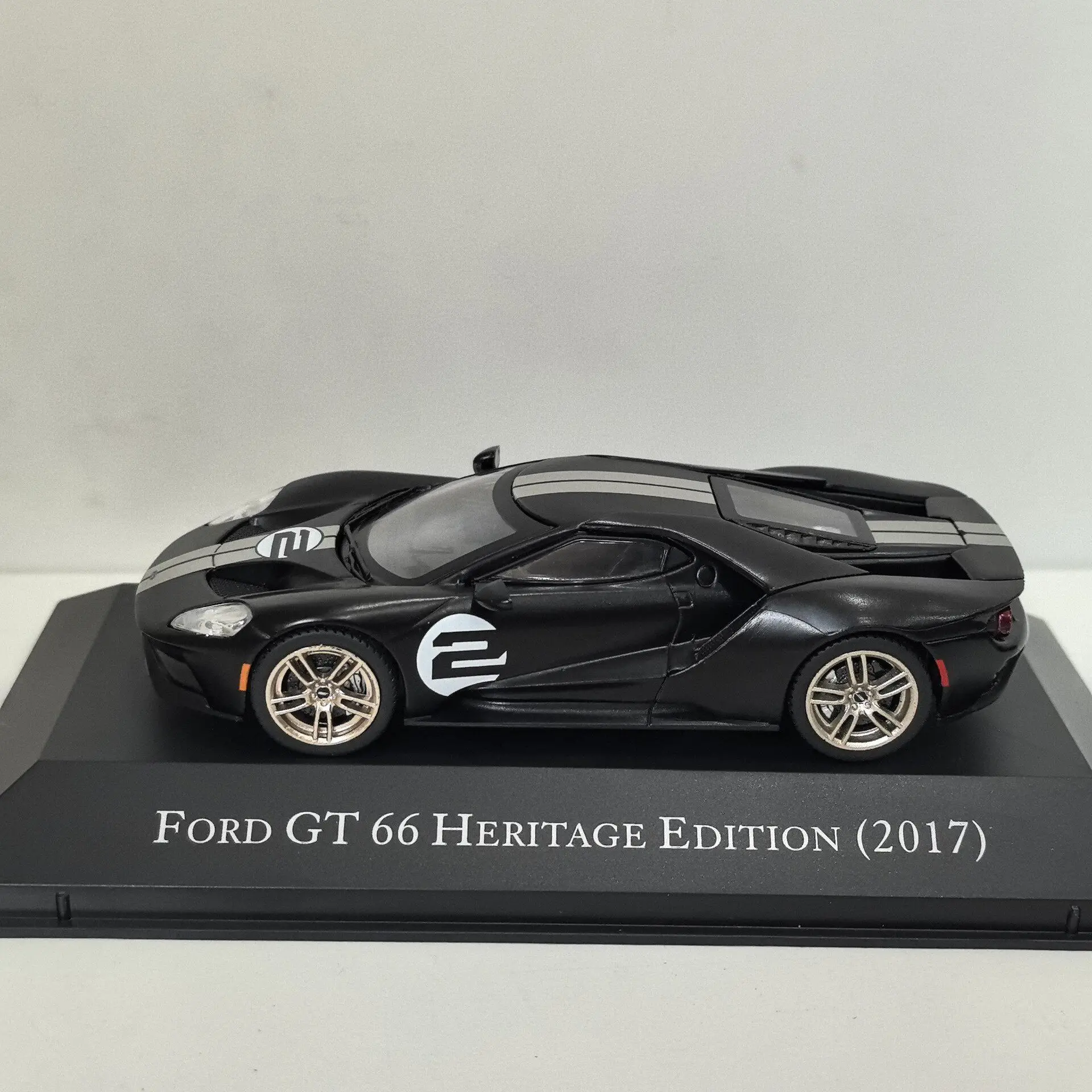 Фото Модель IXO 1/43 FORD GT 66 HERITAGE EDITION 2017 без цветной коробки (Diecast) # Модель автомобиля 2 I7 Alloy №3