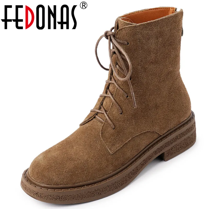 

FEDONAS/женские ботильоны для отдыха; Обувь из коровьей замши на низком каблуке с перекрестной шнуровкой; Женские популярные повседневные ботинки для езды на мотоцикле