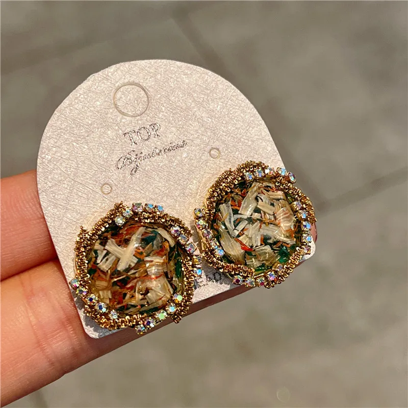 

French luxury starlight bright earrings women's niche design immortal flower vintage round stud earring