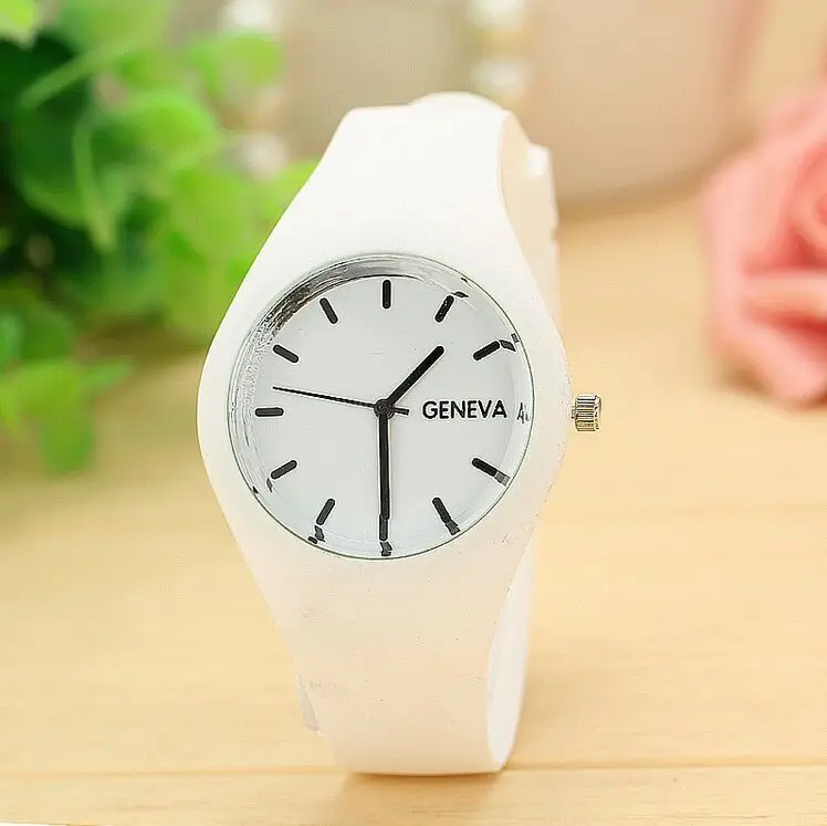 

2022 New Fashion Stainless Steel Silicone Strap Analog Quartz Wrist Watch Luxury Simple Style Designed Bracelet Women Watches