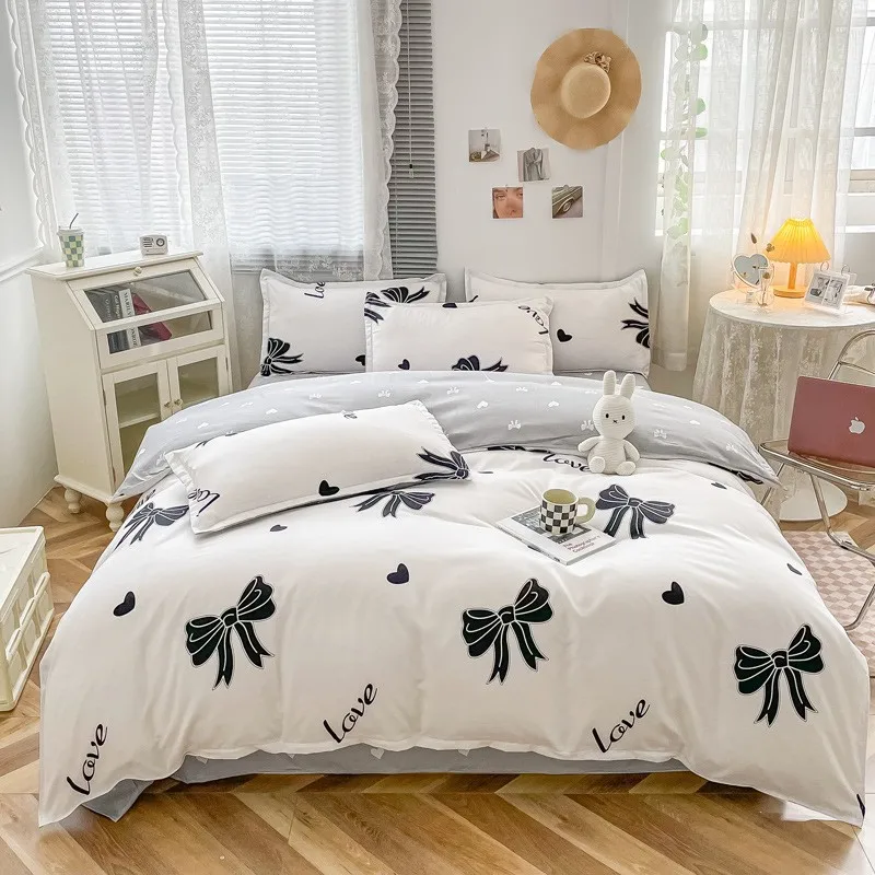 

Beddings Sets New Small Fresh Four-piece Set of Washed Cotton Brushed Student Dormitory Three-piece Set Double Quilt Cover Sheet