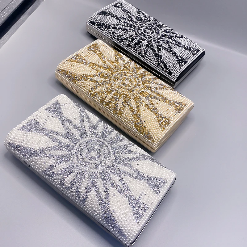 Y2K Fashion Flash Rhinestone Clutch Bag Women Elegant Luxury Metallic Wallet Female Classic Hasp Design Storage Pack