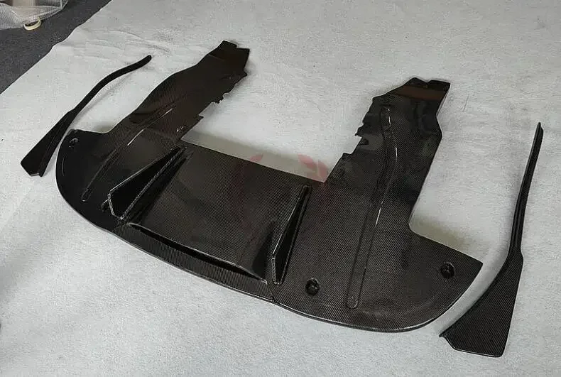 Задний бампер из настоящего углеродного волокна боковые спойлеры диффузор