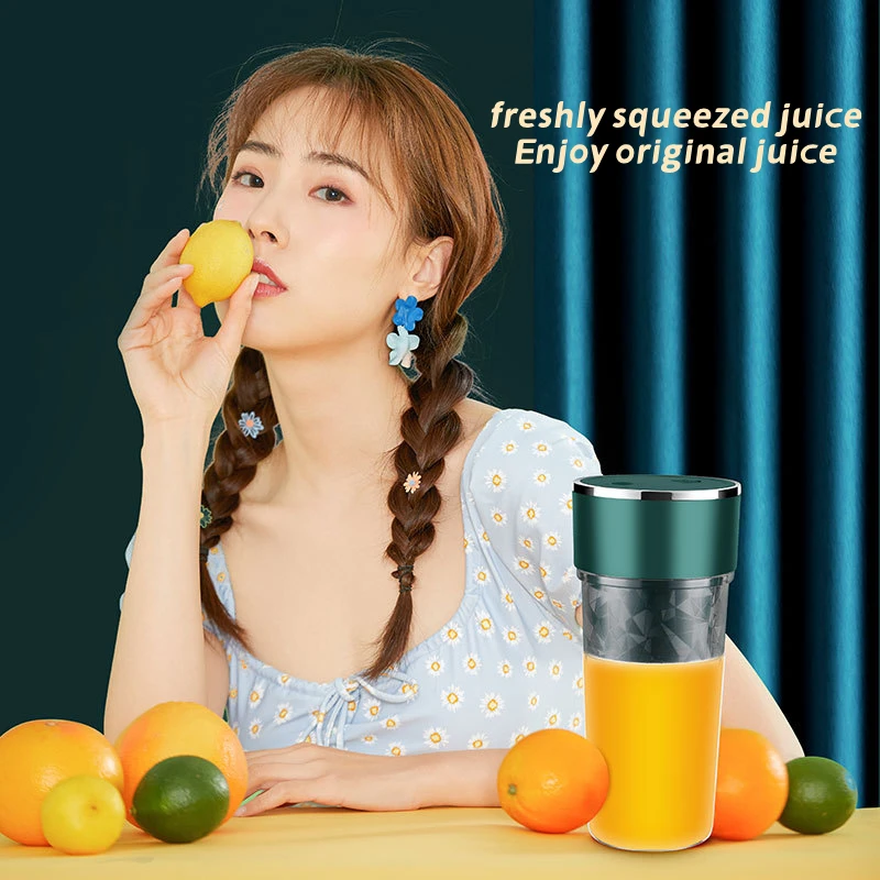 Juicing Cup USB Charging Mini Juicer Portable Small Water Squeezing Juice Cup Electric Juicer