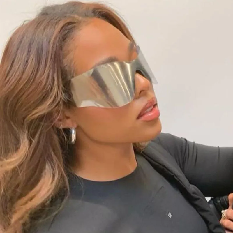 

Солнцезащитные очки без оправы для мужчин и женщин y2k, цельные роскошные дизайнерские солнечные аксессуары в стиле панк и хип-хоп, серебрист...