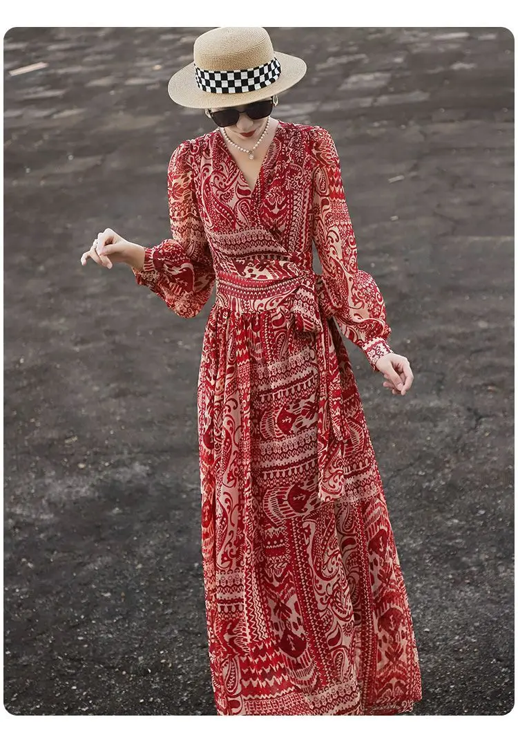 Рисунок 3 - Женское шифоновое платье с V-образным вырезом