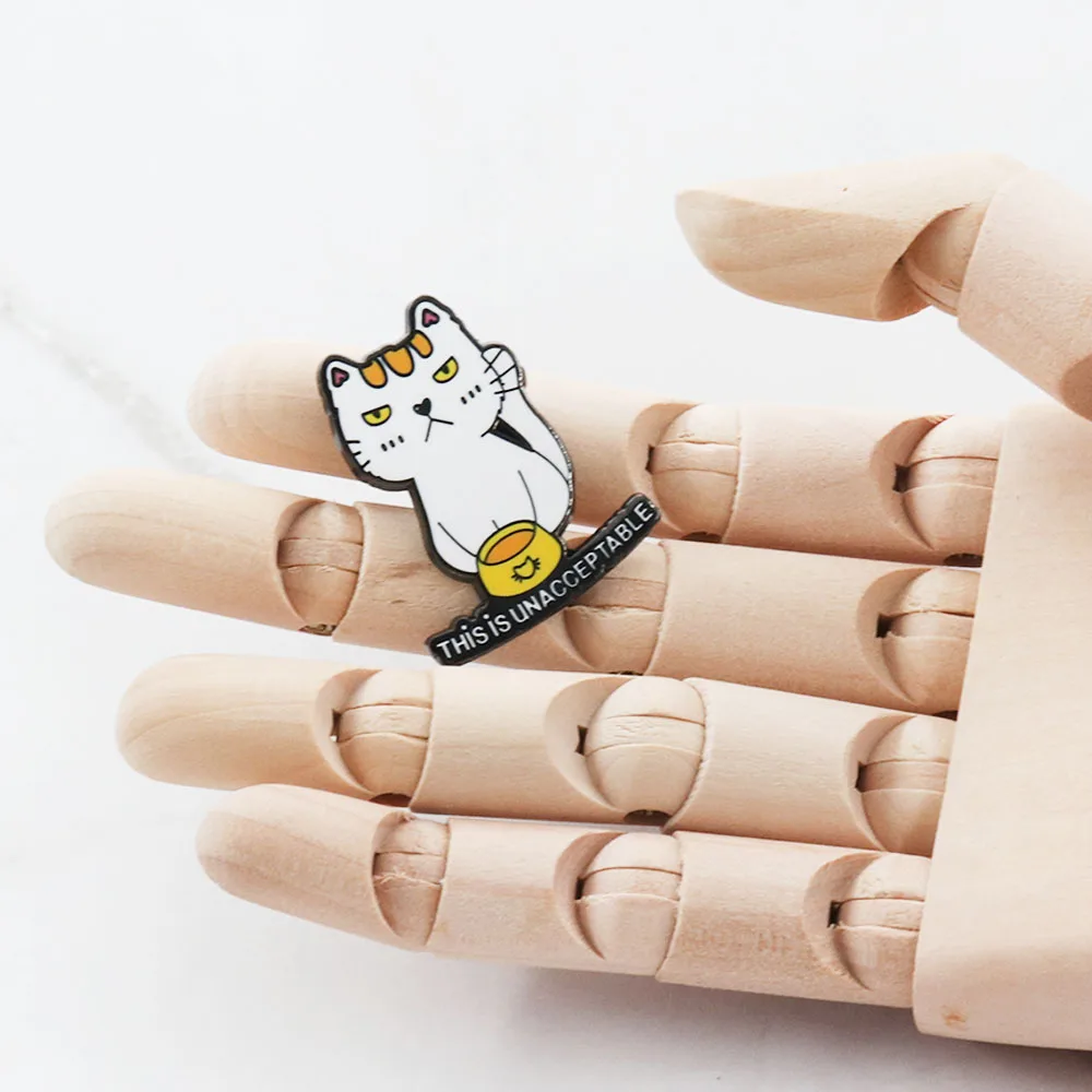 Это недопустимо милая миска для кошек и еды Забавный котенок милые животные в