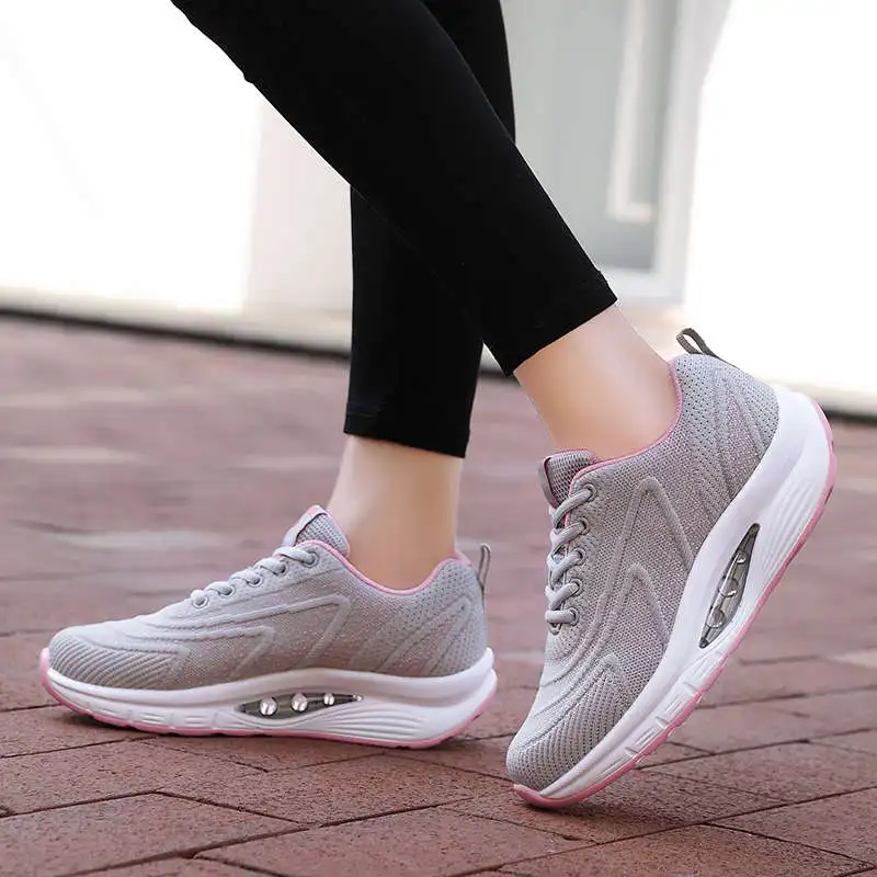 

Women’S Sneakers Daddy Women's Sport Shoes Designer Luxury 2021 Sneakers Sport Woman Running High Platform Sports Shoes Tennis