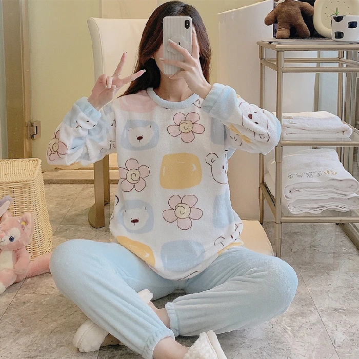

Women Pajamas Winter Warm Flannel Pyjamas Female Students Cute Thickened Cartoon Coral Velvet Home Clothes Set 2Pcs Casual Pjs