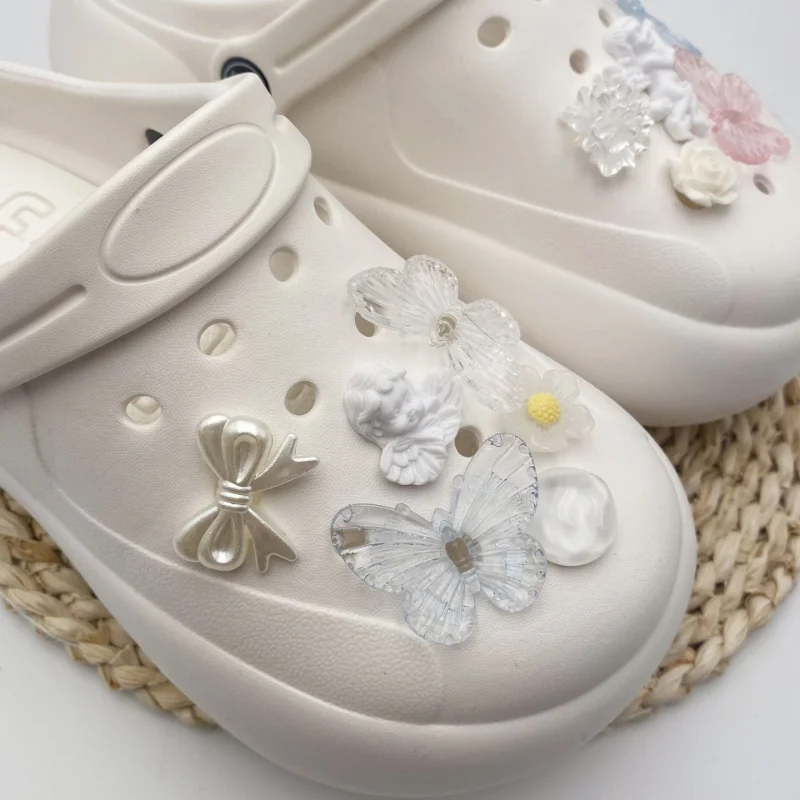 DIY Croc Charms Designer Elegant Flowers Butterfly Clogs Shoe Buckle Luxury Bundle Croc High Quality Kids Women Girls Gifts images - 6