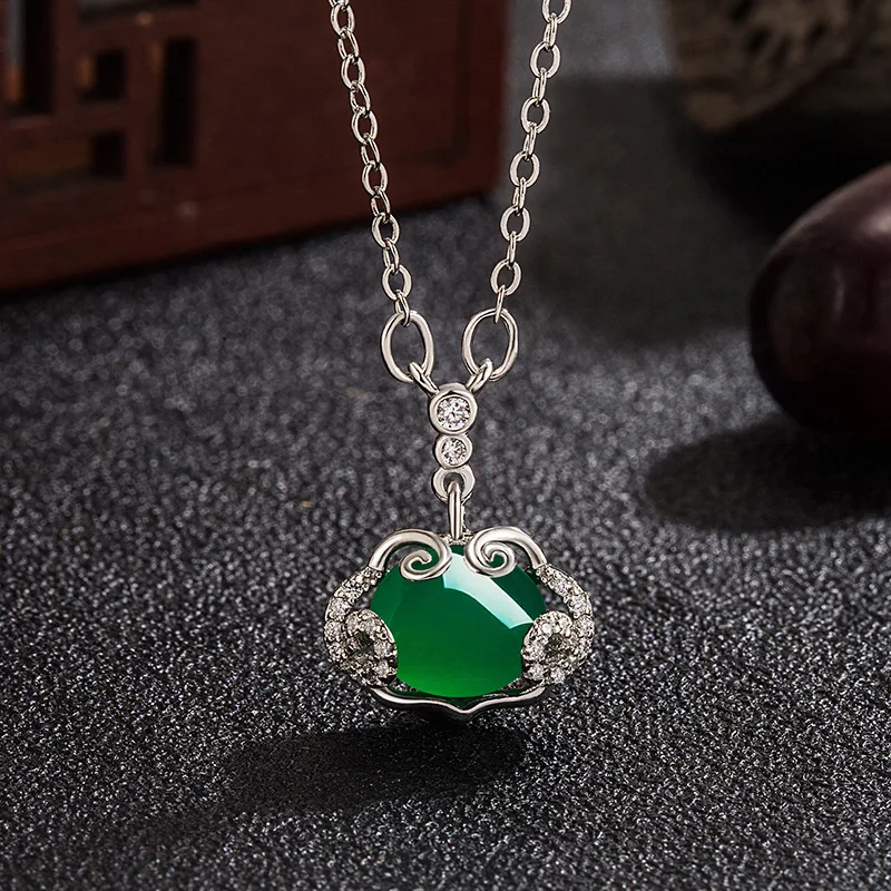 

DIWENFU Vintage S925 Silver Sterling Emerald Pendant Necklace for Women SOLITAIRE Geometric Silver 925 Jewelry Emerald Gemstone