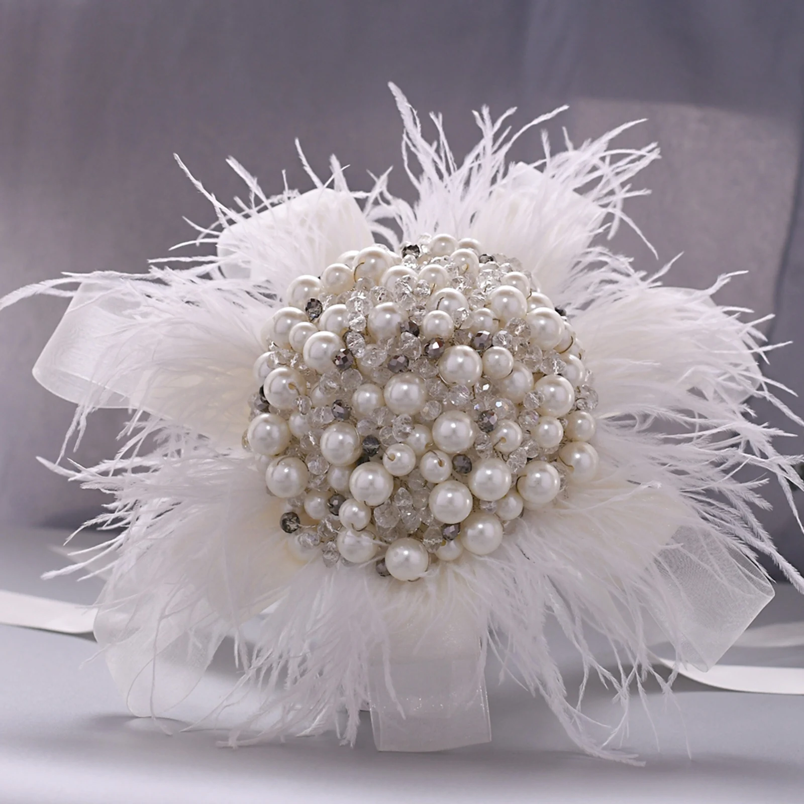 

Elegant Wedding Bouquet Bride Bridal Bouquet Flower Wedding Bouquet Bridesmaid Bouquet Pearl Rhinestone Feather Marriage Bouquet