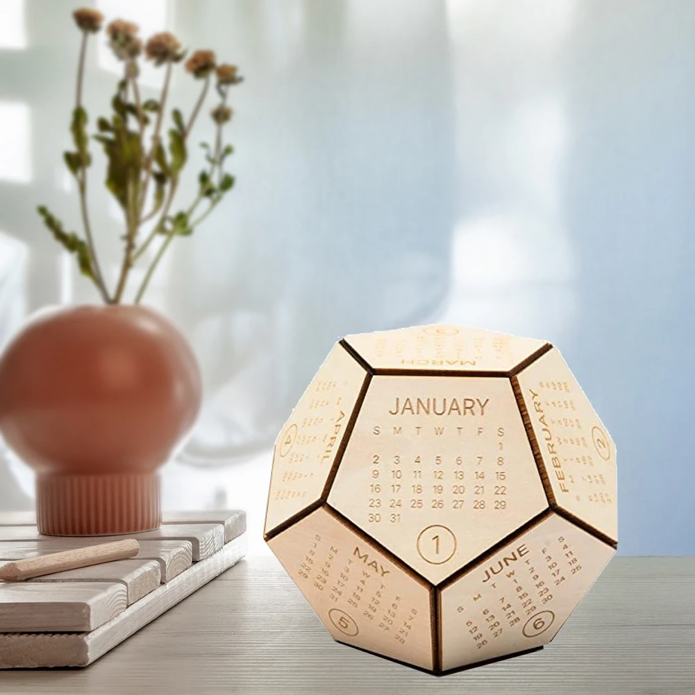 Деревянная необычная детская игрушка для футбола с календарем |