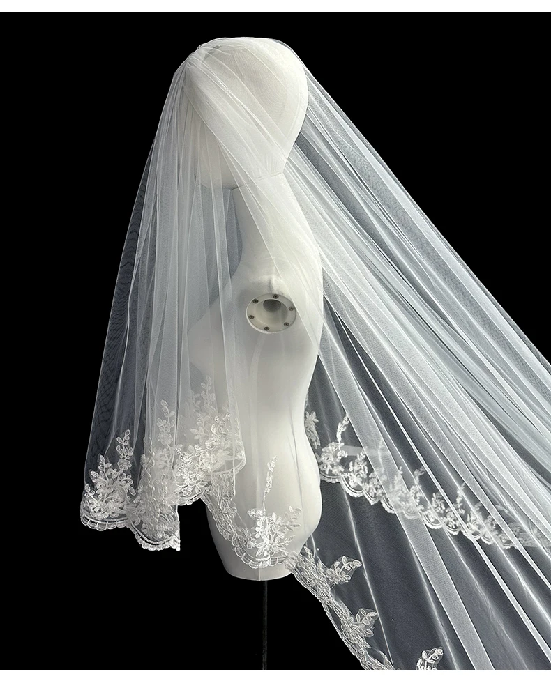 Фата свадебная двухслойная с кружевной каймой вуаль аппликацией свадебный