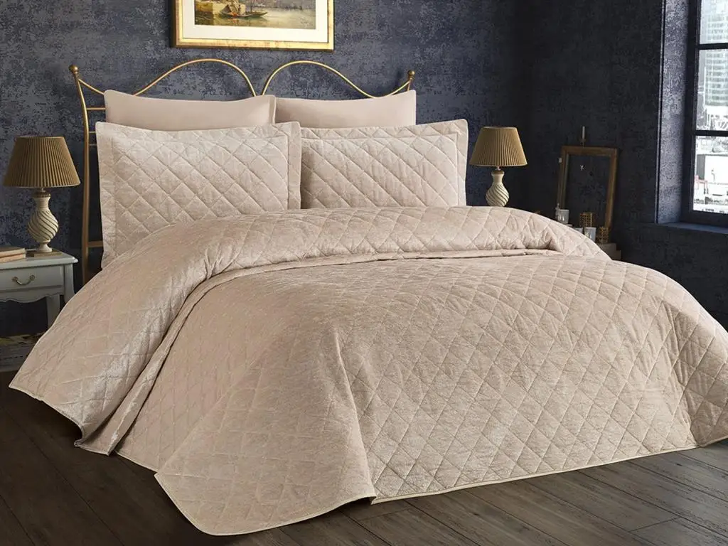 

Dessert Velvet Double Bed Cover Beige