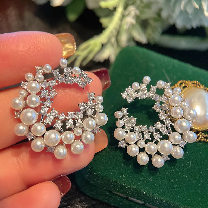 

Серьги-гвоздики женские из серебра 925 пробы с пресноводным жемчугом
