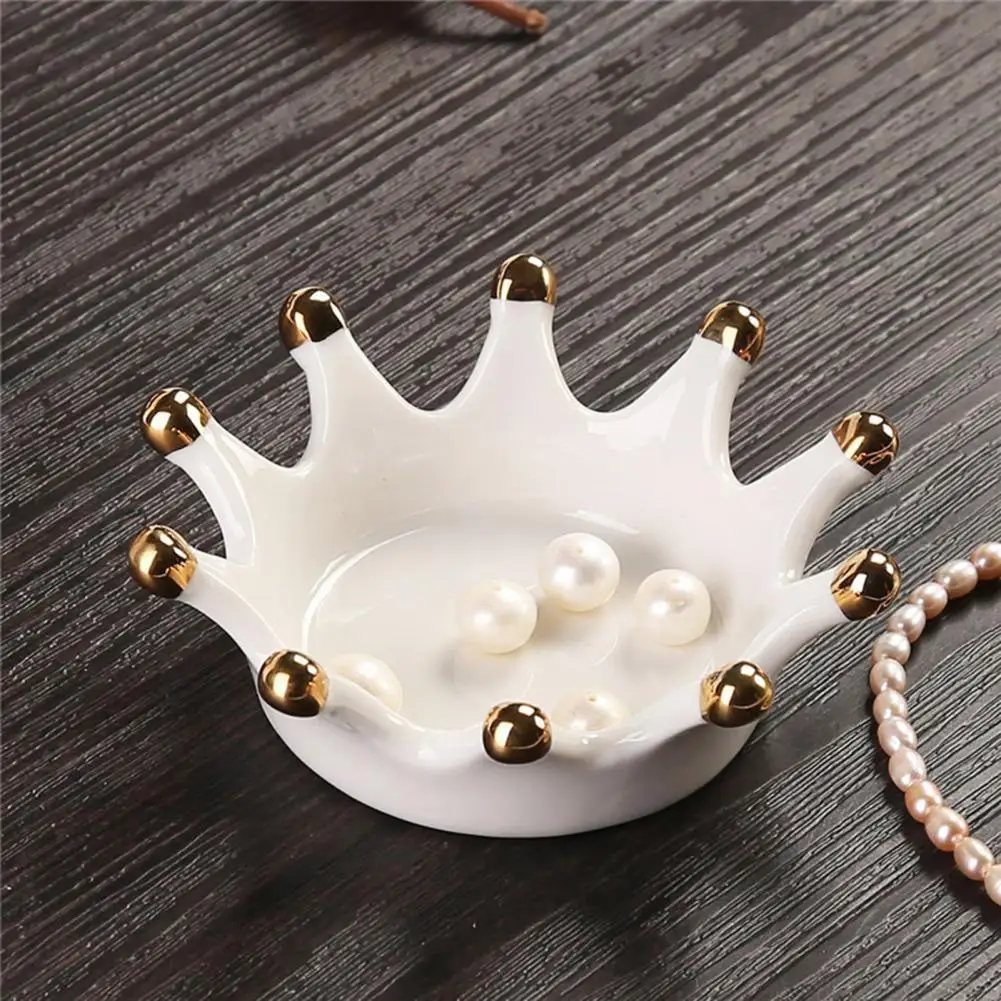 

Crown Jewelry Tray Anti-scratch Exquisite Workmanship Decorative Ring Earrings Display Crown Plate for Bedroom