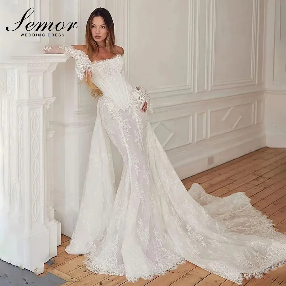 Фото Свадебные платья Semor Elegance с вышивкой бисером и кружевом, фасон «русалка», с 3D цветами, без бретелек, со съемными рукавами, на заказ №2