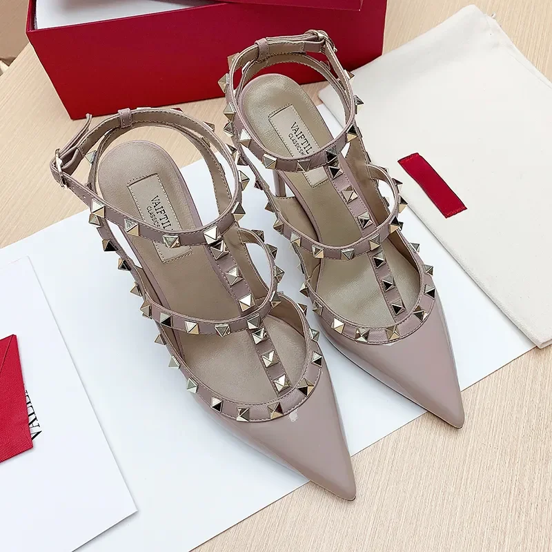 

Women's Sandals Summer 2023 Star Style Luxury Brand Pumps Ankle Strap Gladiator Rivet High Heels Leather Designer Fashion Ladies