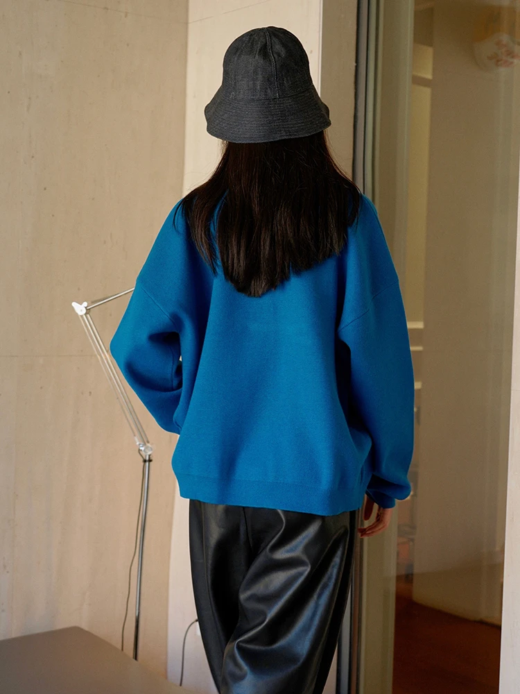 Женский вязаный кардиган с V-образным вырезом и длинным рукавом