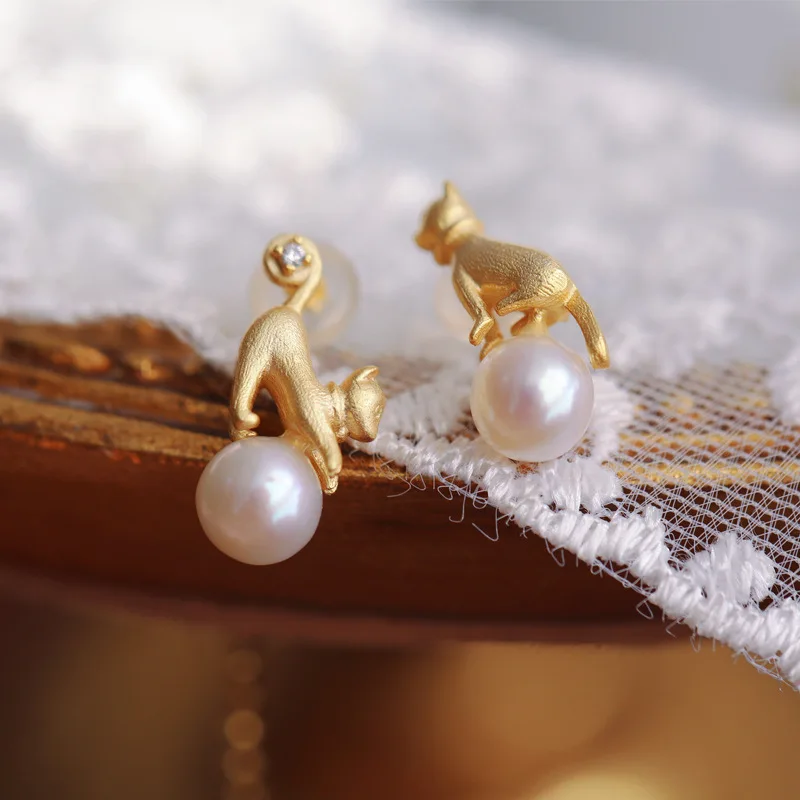 

Серьги-гвоздики из серебра 925 пробы в виде кошки