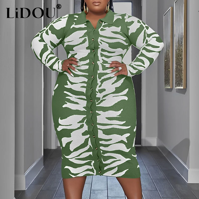 Рисунок 5 - Женское платье на пуговицах