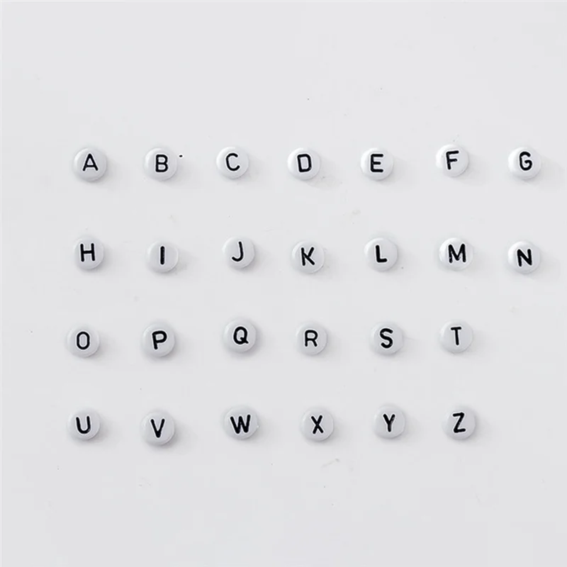 1200 шт. акриловые бусины и буквы английского алфавита