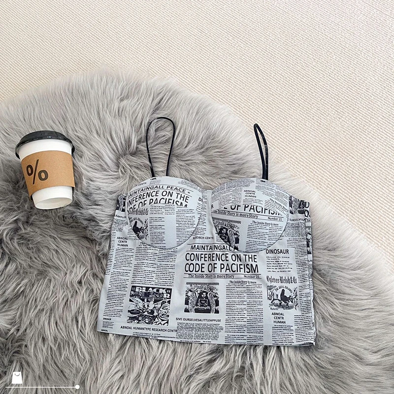 Женский укороченный топ SALSPOR с принтом газет мягкий дышащий фиксированным чашкой