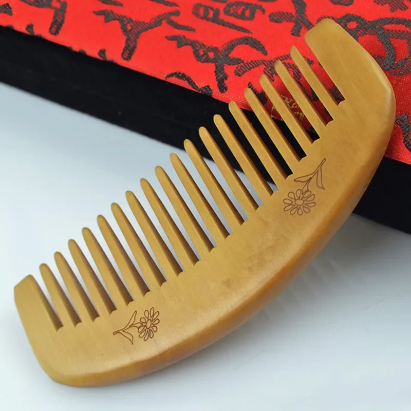 1PC Natural Peach Wood Hair Comb Curved Sandalwood Anti-static Health Care Brush