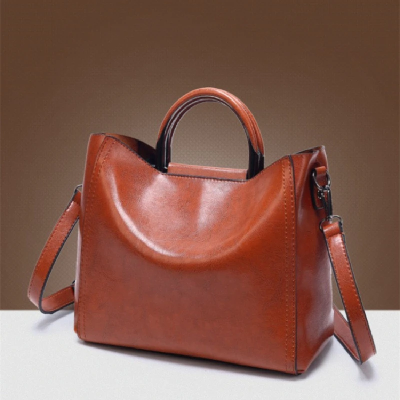 

2022 New European and American All-match Tide Oil Leather Bag OL Commuting Simple and Fashionable Shoulder Messenger Bags Cc Gg