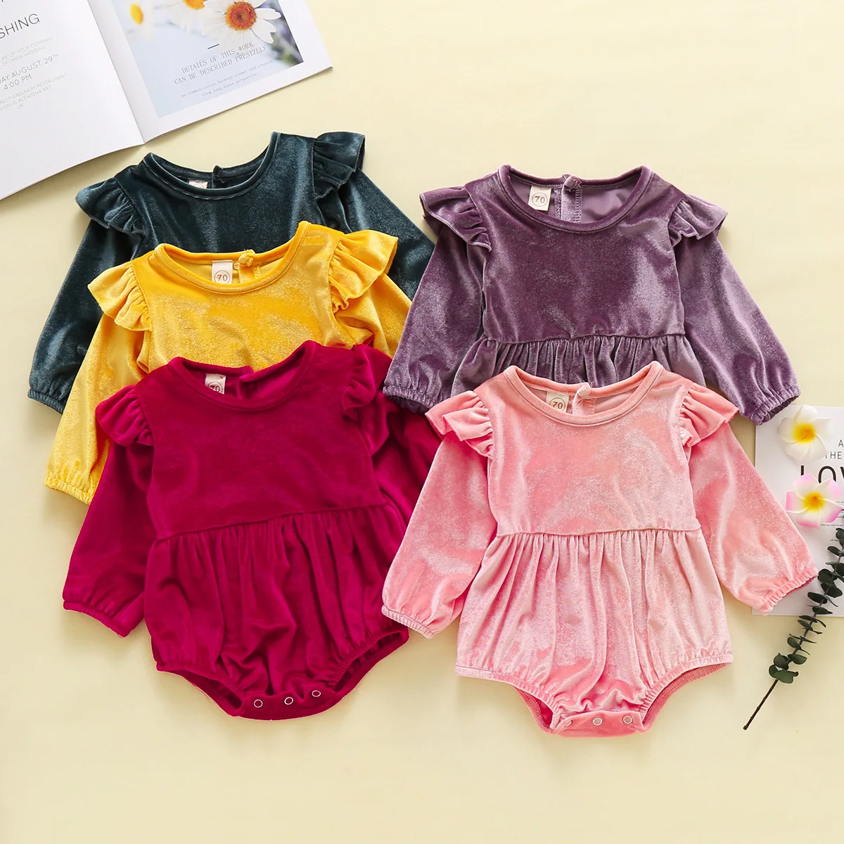Baby Girls Bodysuit 2023 Spring Autumn Newborn Toddler Candy Color Fly Sleeve Velvet Jumpsuit Cute Sweet Children Costume 0-24M