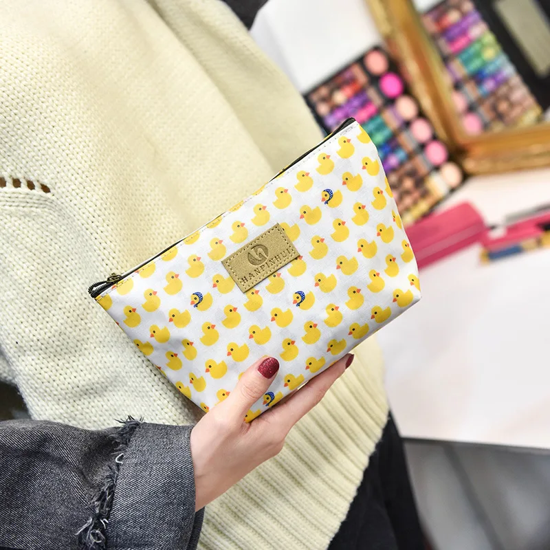 

Korean Cute Toiletries Bag Travel Hand Clutch Large Capacity Makeup Bag PU Waterproof Storage Bag Beuh Pouch Make Up Organizer