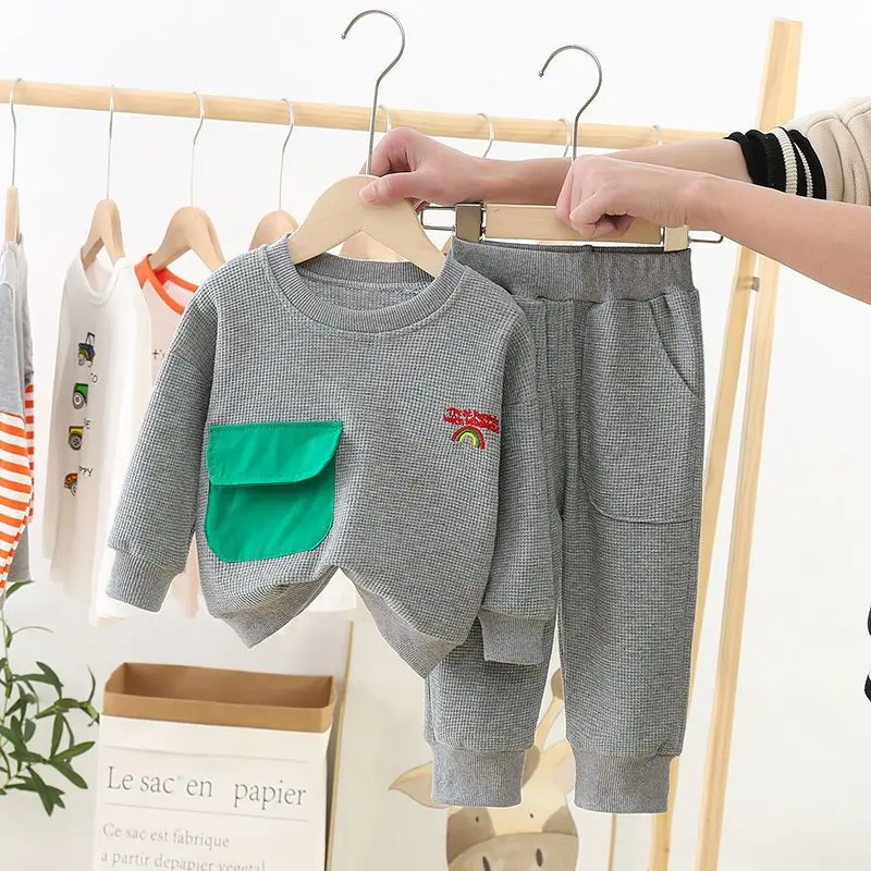 

Спортивные костюмы для девочек на весну и осень, новинка, детская спортивная модная Корейская одежда для мальчиков из двух частей для жареной улицы